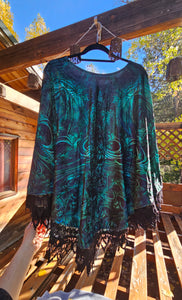 Meganeuropsis x Dripper Crushed Velvet Pullover Shawl